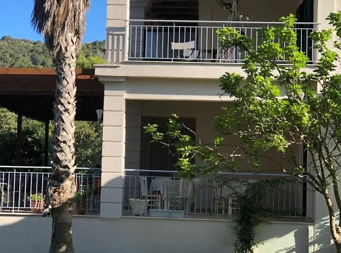 Hotell Amalia Kalogria (Achaea)